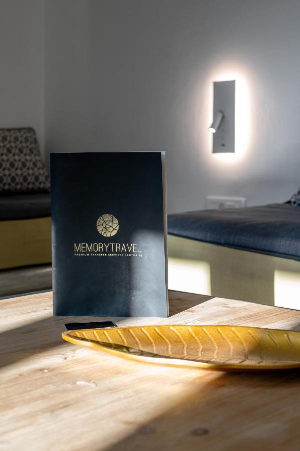 Christianna & George Luxury Hot Tub Apartment Fira  Dış mekan fotoğraf